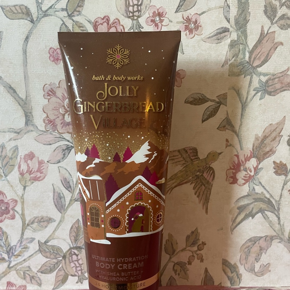 Bath & Body Works Jolly Gingerbread Village Body Cream - Brown and White